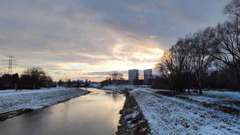 Hurtownia instalacyjna Hydrosolar w Rzeszowie – wodne pompy ciepła i instalacje energooszczędne